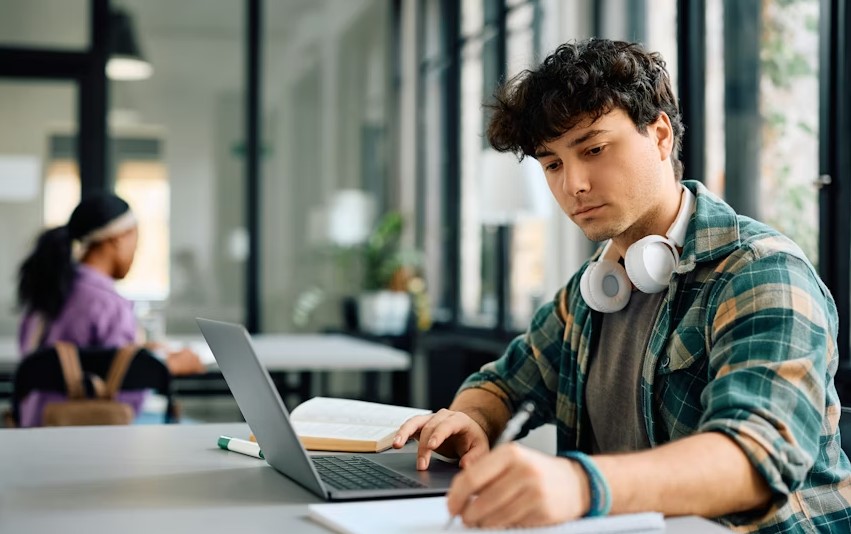 Best Online Universities For Veterans.jpg